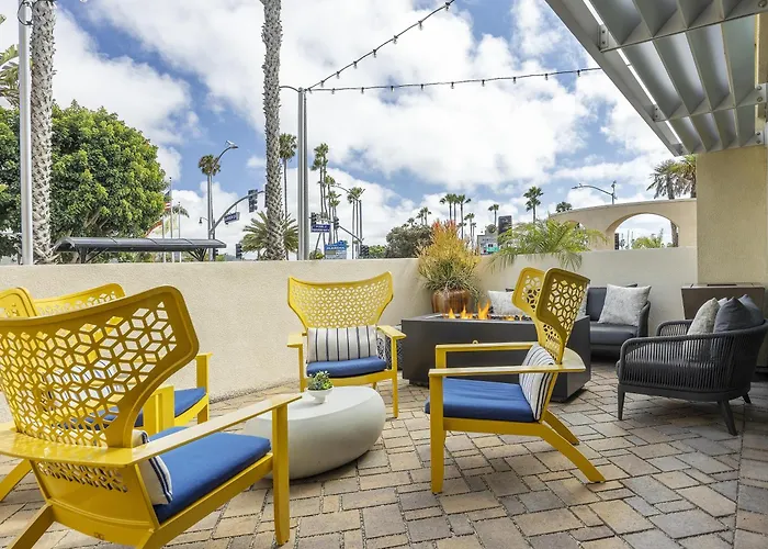 Redondo Beach Hotel, Tapestry Collection By Hilton